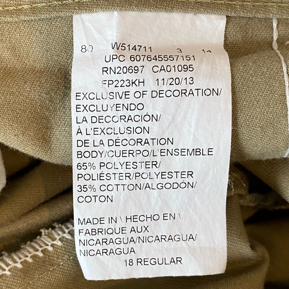 Dickies Women's plus size 18 Sand color Premium Relaxed Straight Cargo Pants - Picture 9 of 10